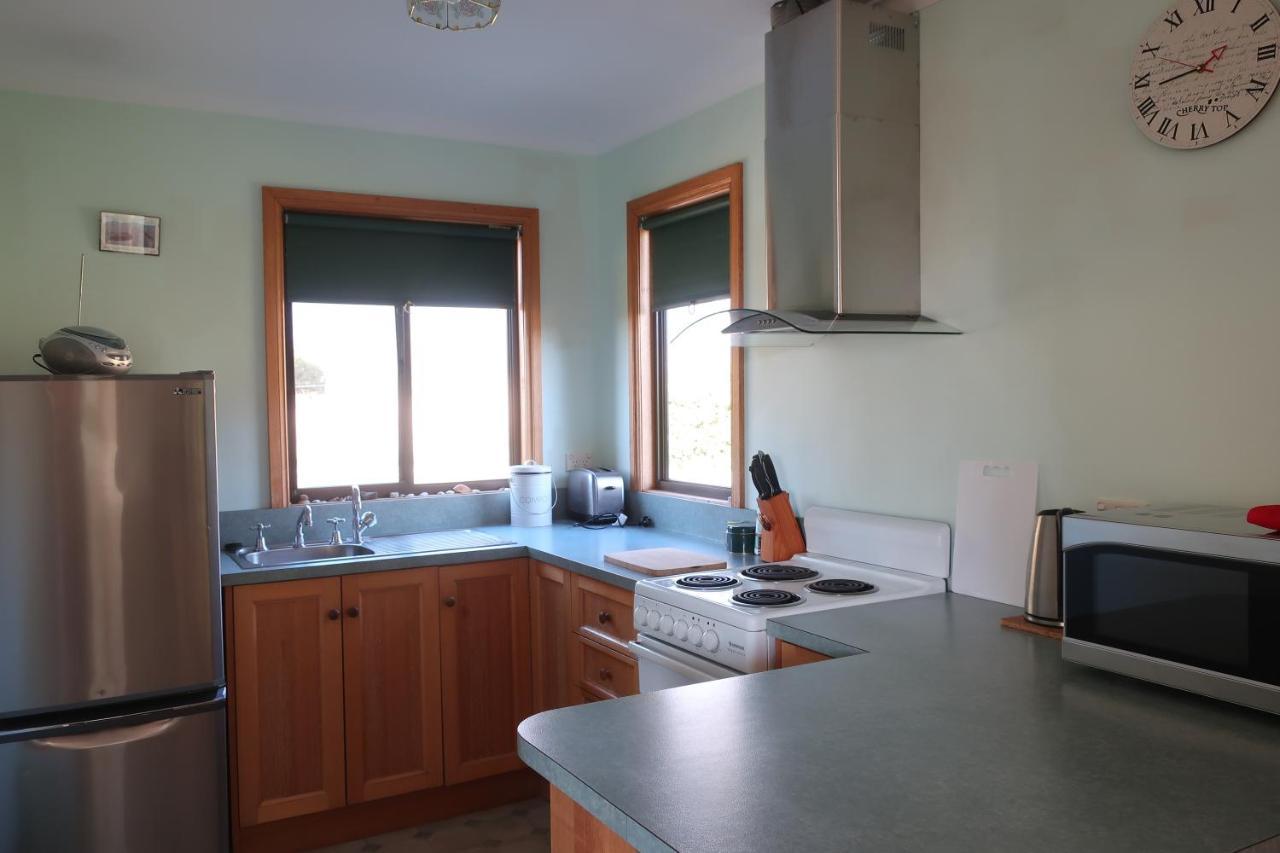 Cherry Top Farmstay - Boutique Eco Village Lilydale Esterno foto