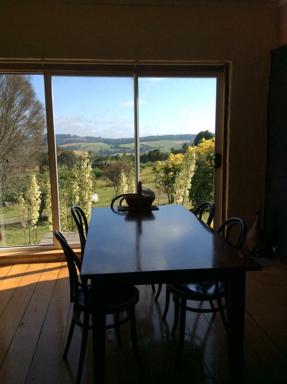 Cherry Top Farmstay - Boutique Eco Village Lilydale Esterno foto